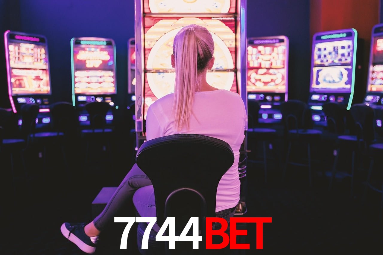 Live Casino 7744BET